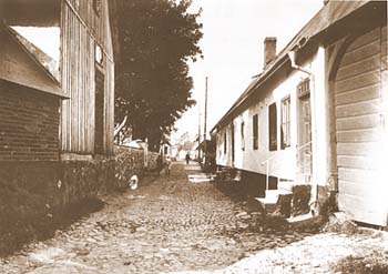 Rönnowsgatan 2, Åhus, senast första hälften 1920-talet.