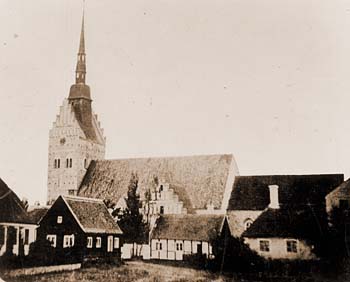 Mariakyrkan, Åhus,  fr. SÖ, senast 1865.