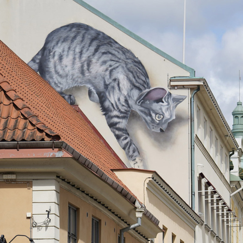 Väggmålningen Kattrin av konstnär Chistofer "SAGIE" Siwertz-Svedjeby vid Lilla torg